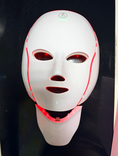 Led light therapy face mask - light,