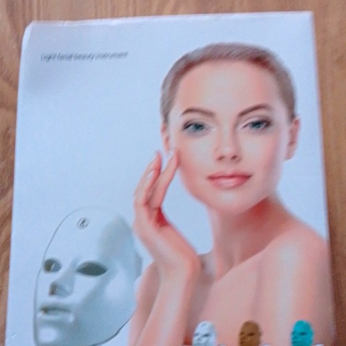 Led light therapy face mask - light,