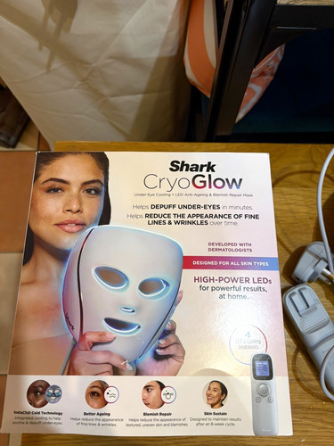 Shark cryoglow under eye - cryoglow, under-eye